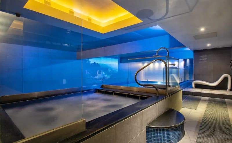 Indoor jacuzzi and pool at Body Works West